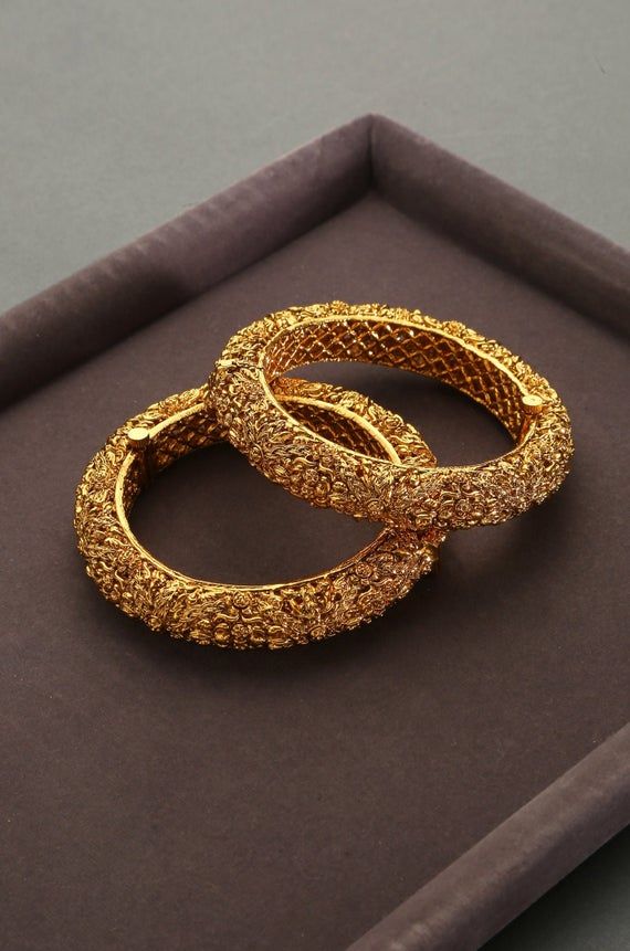Bracelets joncs dorés de haute qualité en plaqué or - Ensemble de 2 _ Bijoux Bollywood _ Bracelets éhéniques _ Bracelets en relief - Etsy France